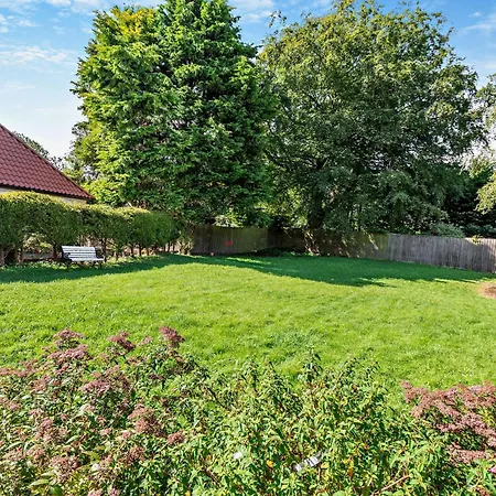 2 Bed In Driffield Oc-93140 *