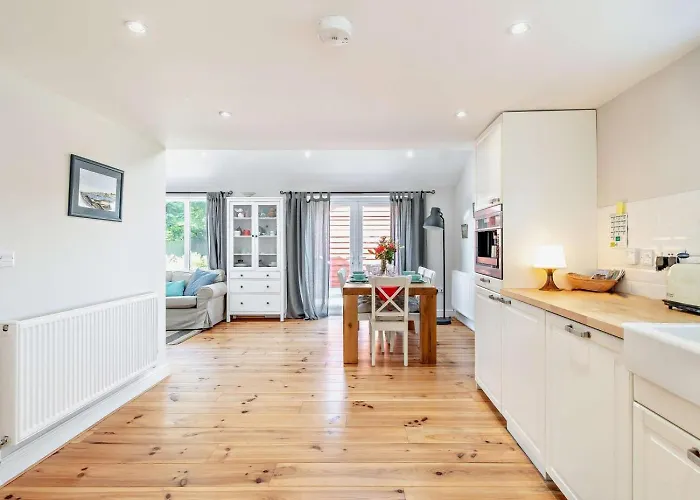 2 Bed In Driffield Oc-93140 Holiday home *