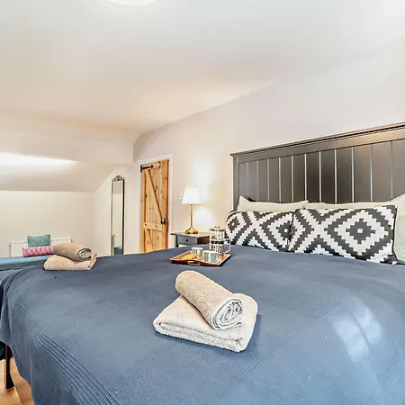 2 Bed In Driffield Oc-93140