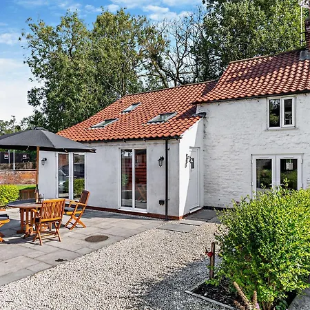 2 Bed In Driffield Oc-93140 *