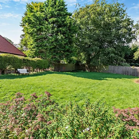 Дом отдыха 2 Bed In Driffield Oc-93140 Langton